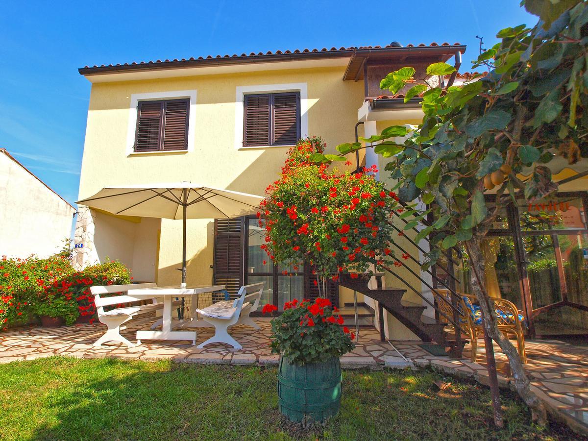 Apartments Slavko 1179 Banjole Exterior foto